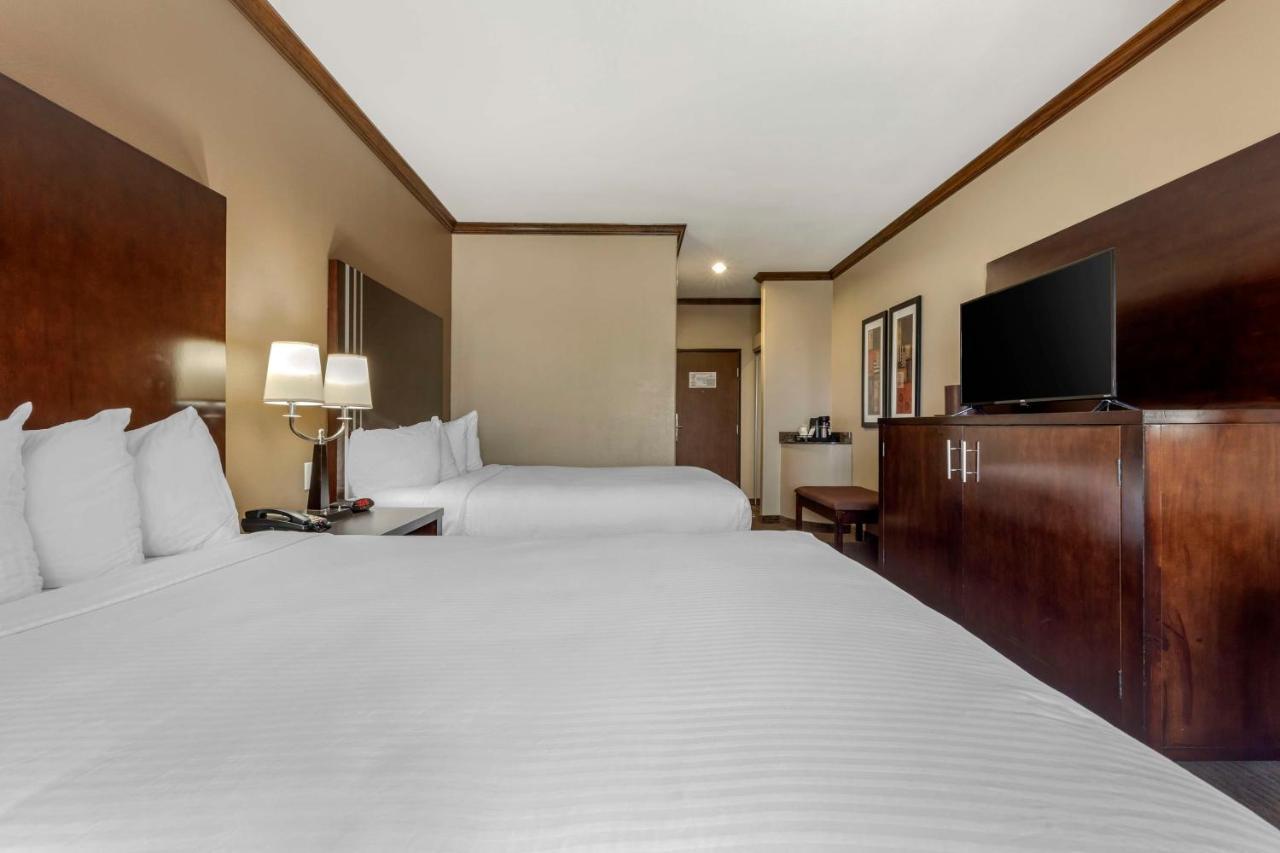Best Western Plus Texoma Hotel & Suites Denison Exterior photo