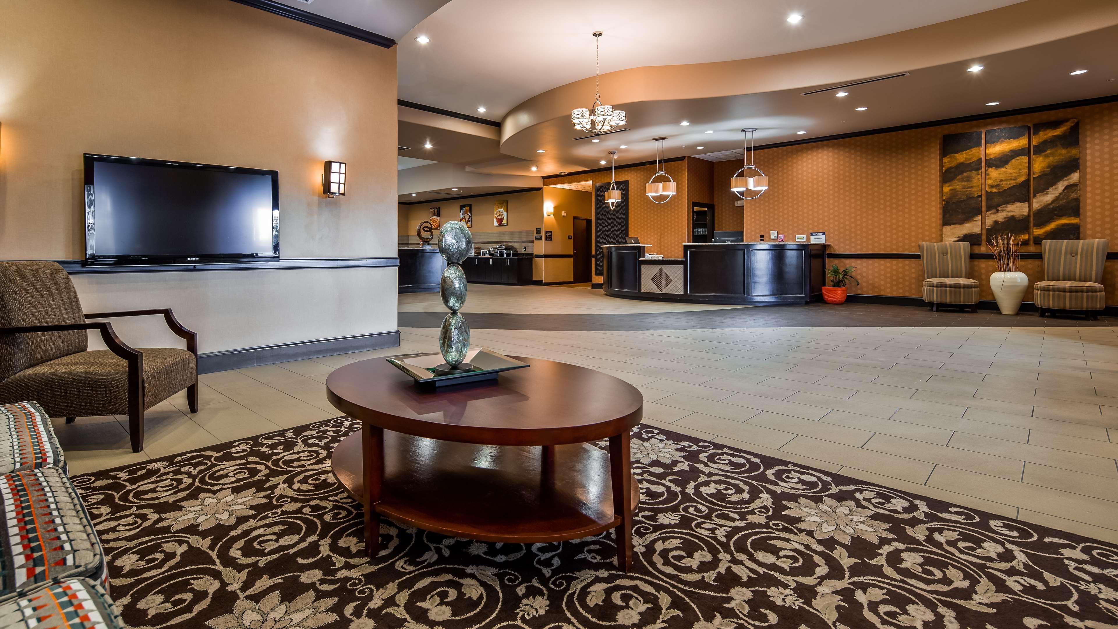 Best Western Plus Texoma Hotel & Suites Denison Exterior photo
